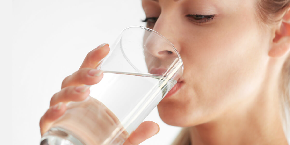 Pitný režim: koľko vody denne vypiť?